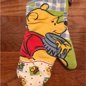 VINTAGE WINNIE THE POOH OVEN MITT CARTOON ANIME DISNEY KITCHEN BAKING